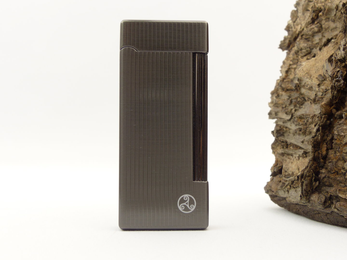 rattrays_grand_pfeifenfeuerzeug_gun_stripes_1