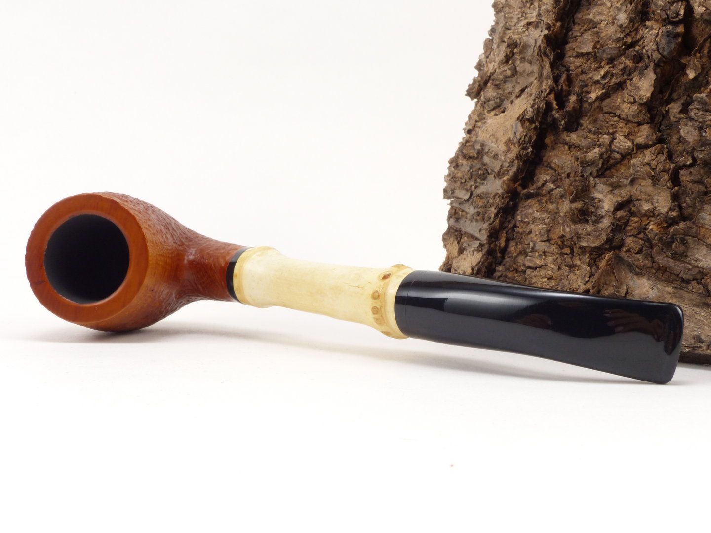 rattrays_bamboo_bent_sand_light_filter_5