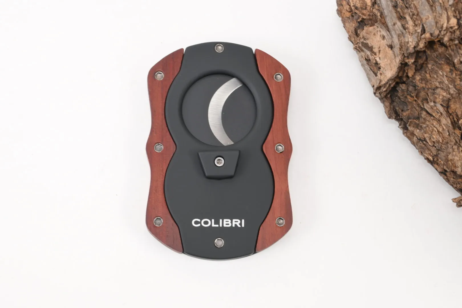 Colibri_Zigarren_Cutter_Wood_Rot_1