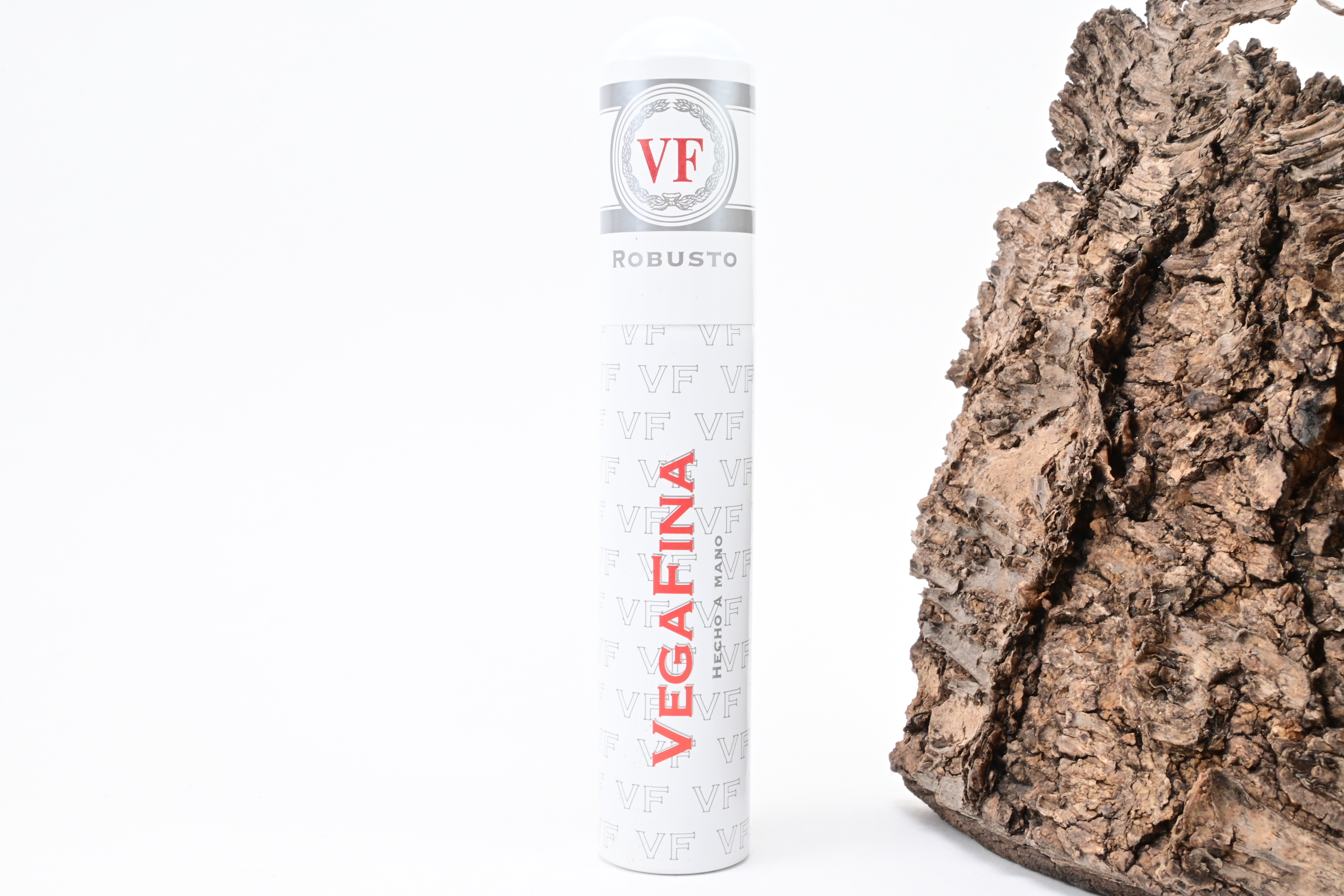 Vega Fina Linea Clasica Robusto Tubo