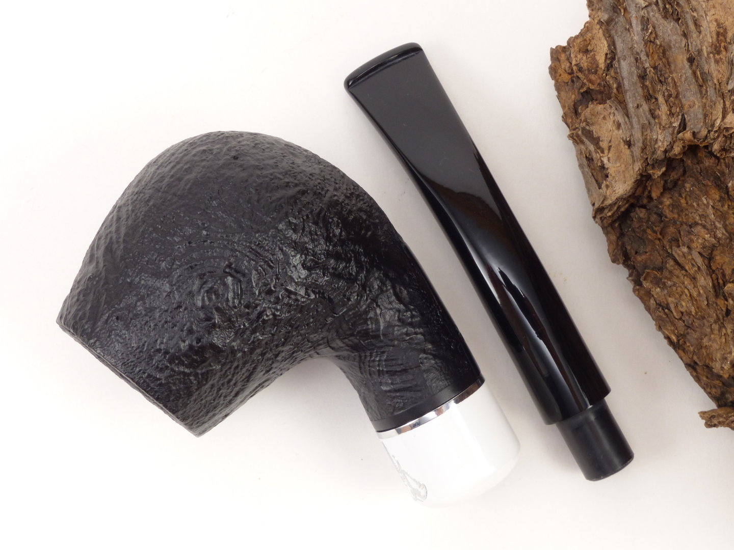 white_elephant_pipe_pfeife_kenya_sand_16_9