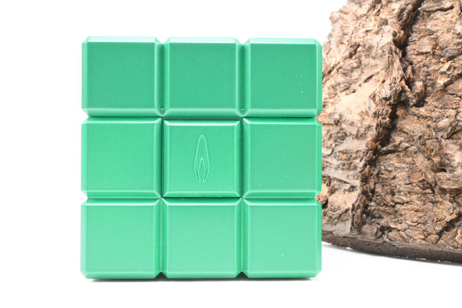 Colibri_Tischfeuerzeug_Heritage_Cube_Gruen_1