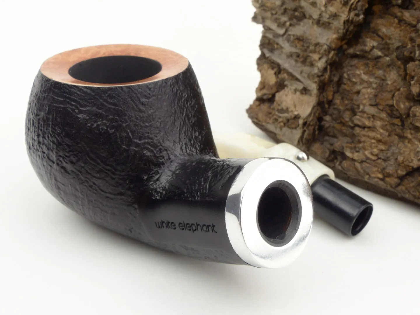 white_elephant_ebony_ivory_sand_2_8