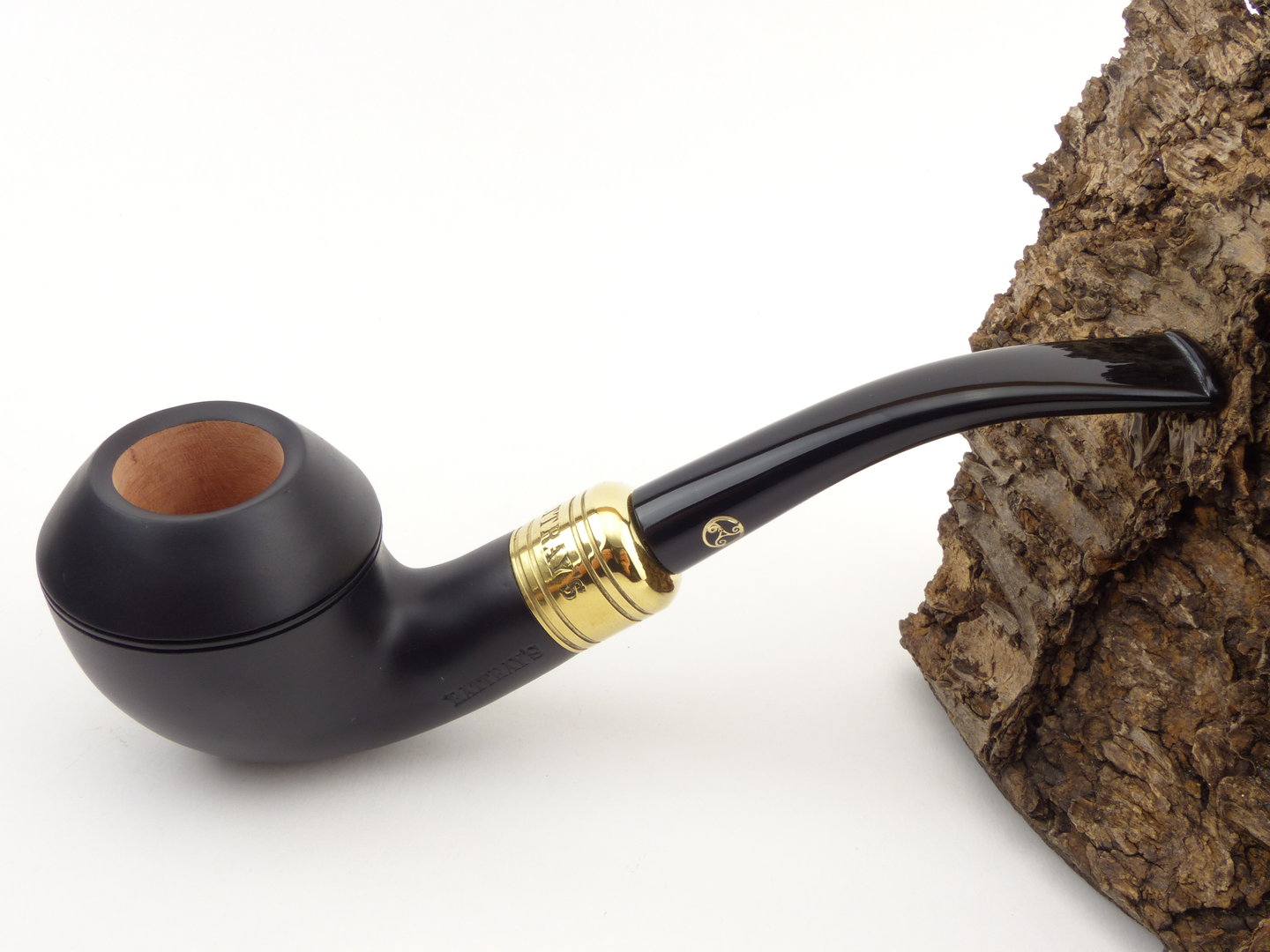 rattrays_majesty_178_black_1