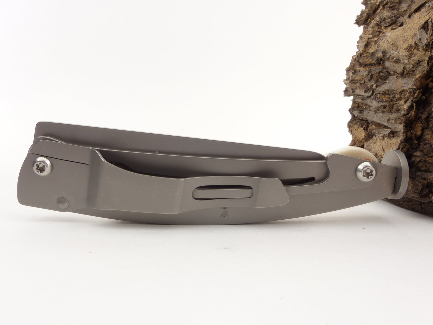 rattrays_pfeifenmesser_explorer_ram_horn_2