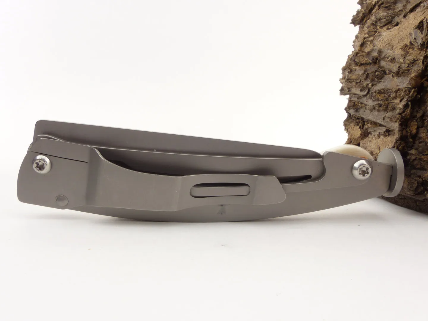 rattrays_pfeifenmesser_explorer_ram_horn_2