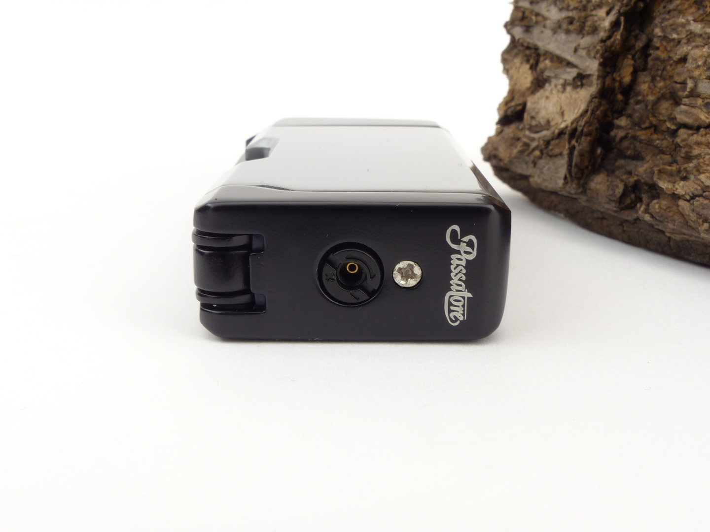 passatore_pfeifenfeuerzeug_henry_chrom_schwarz_5