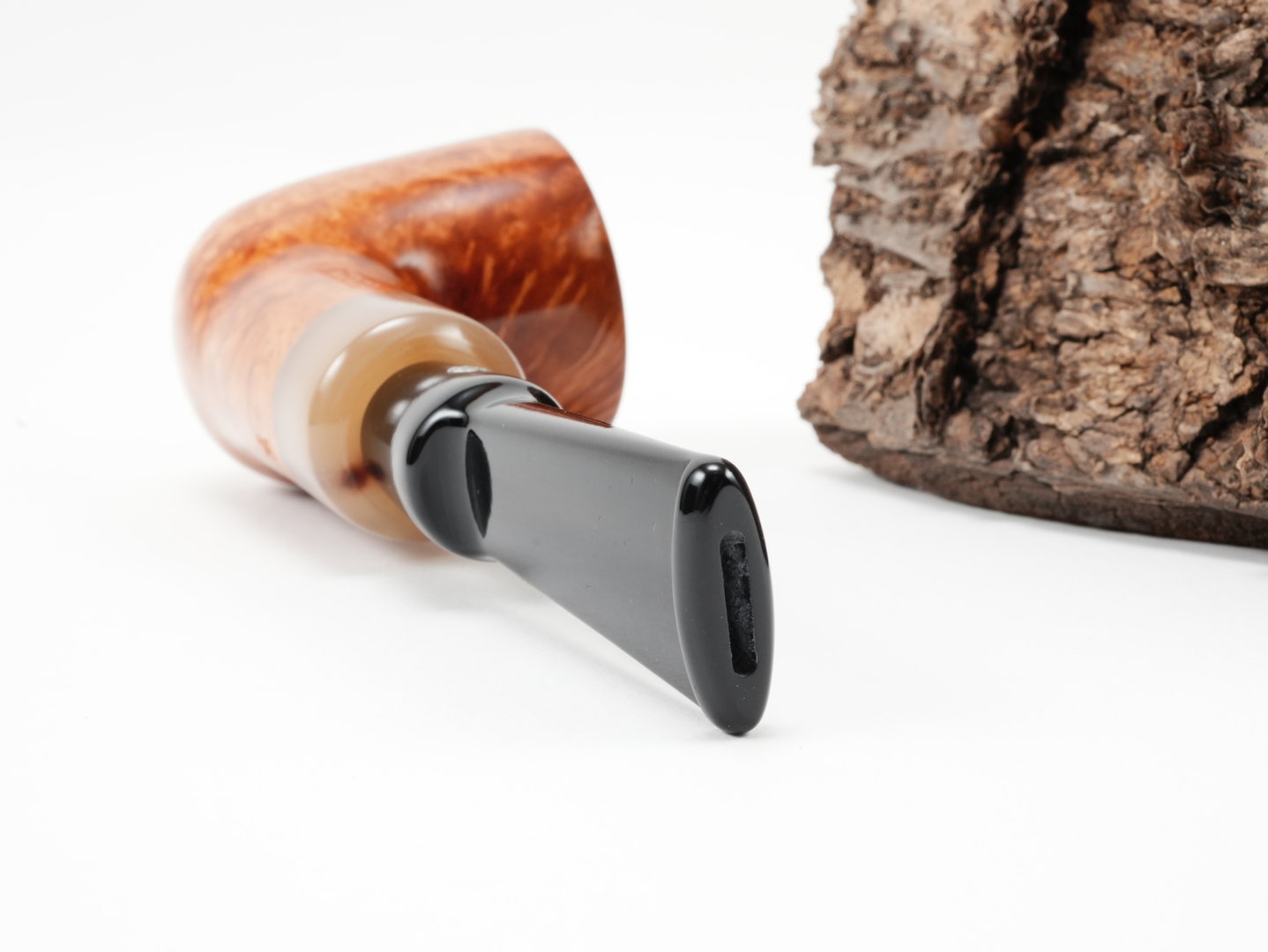 rattrays_the_bull_light_143_4