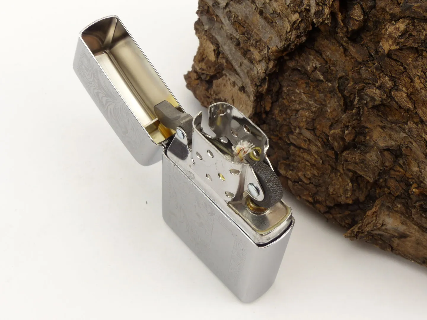 zippo_feuerzeug_venetian_chrome_60000813_6
