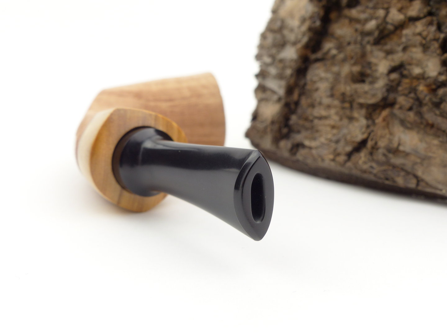 heinemann_pipes_dublin_olive_20_4