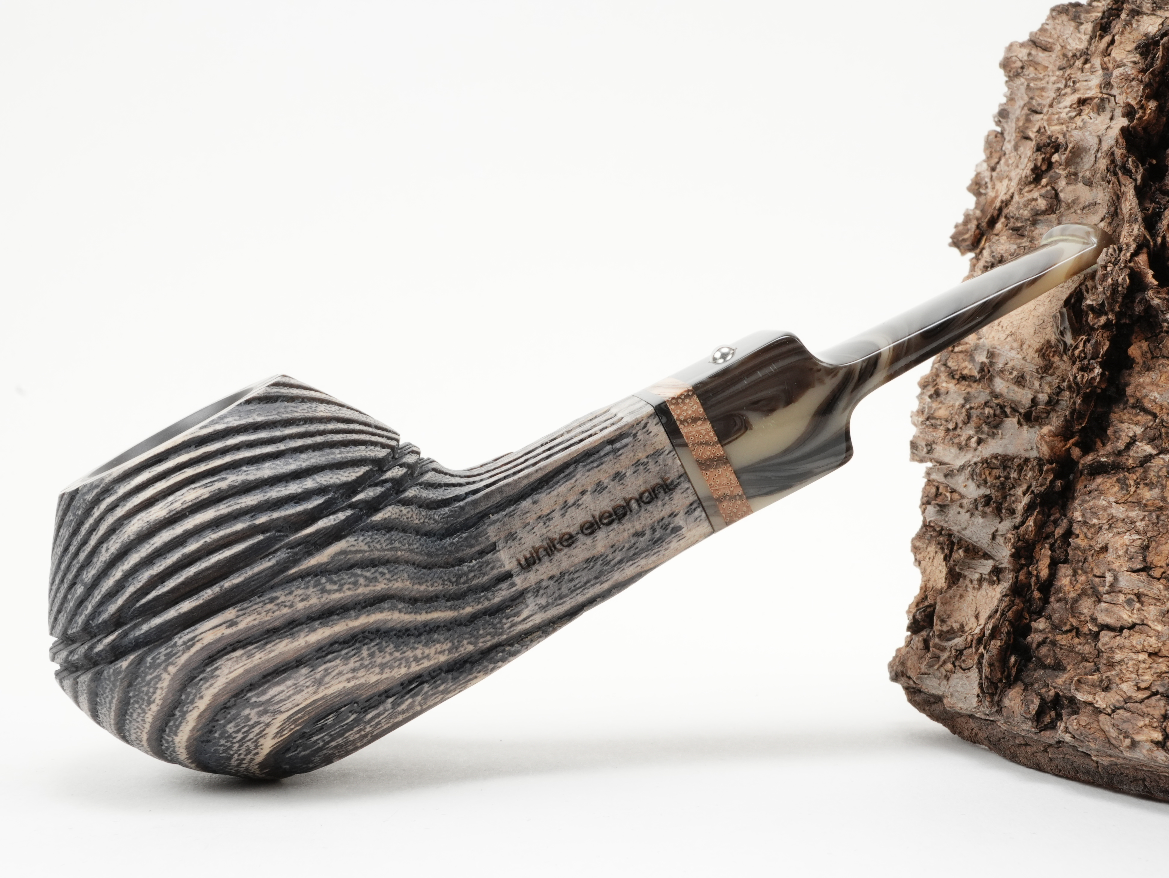 White Elephant Pfeife Erta Ale 2