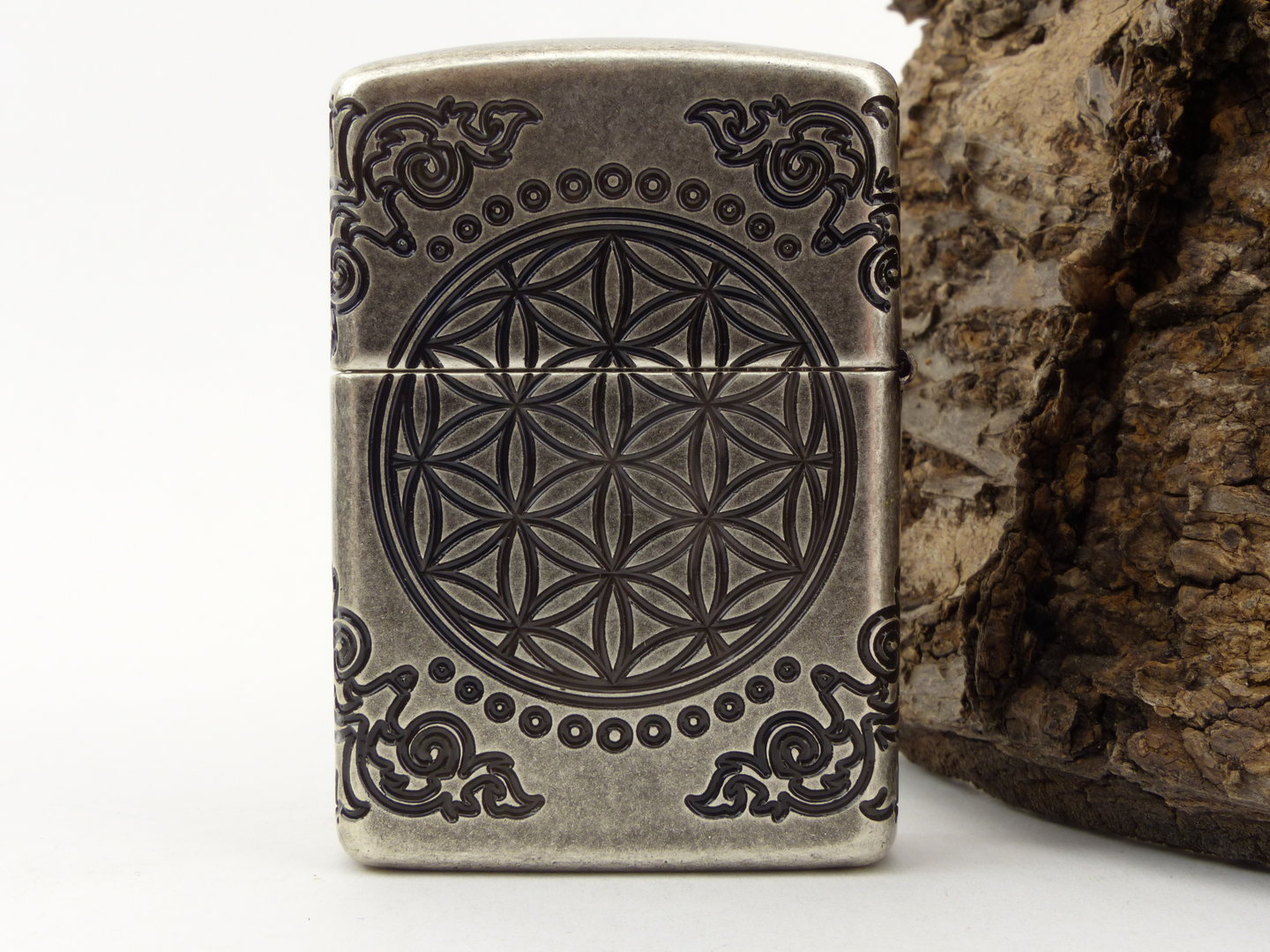 zippo_feuerzeug_yggdrasil_60004303_5