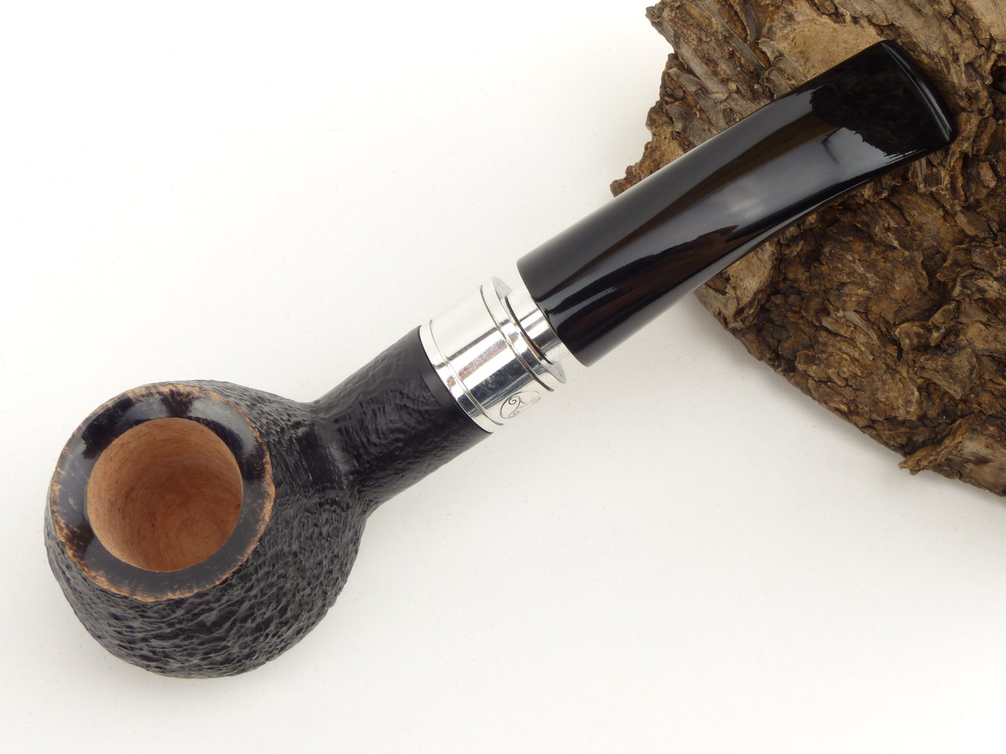 rattrays_monarch_4_sand_black_black_3