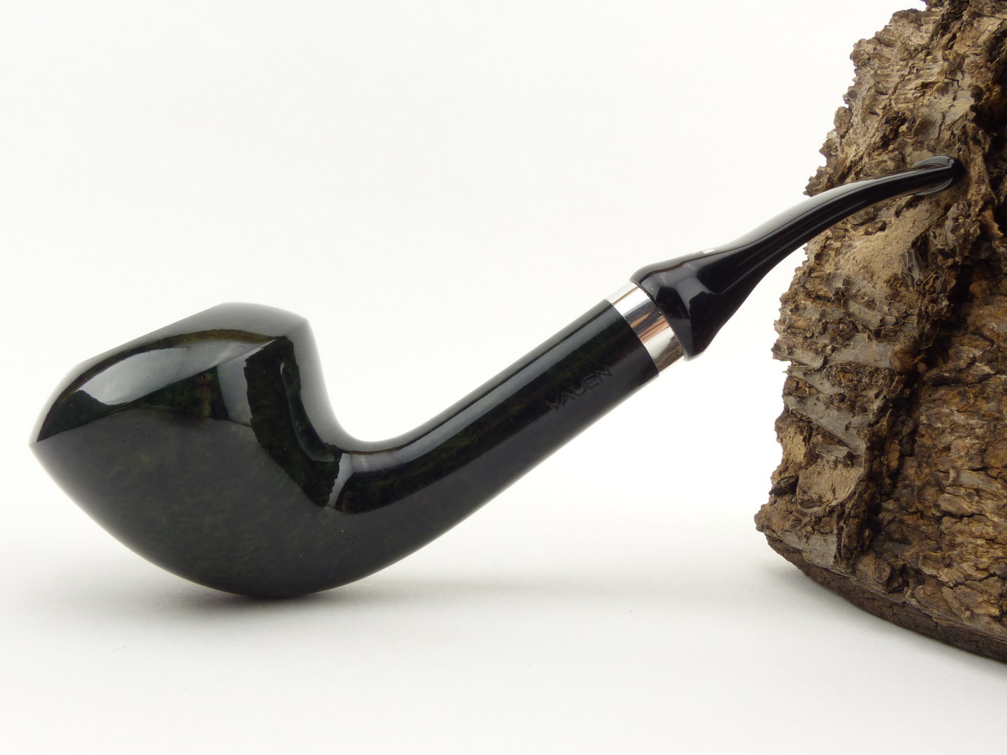 vauen_pipe_of_the_year_2024_D_2