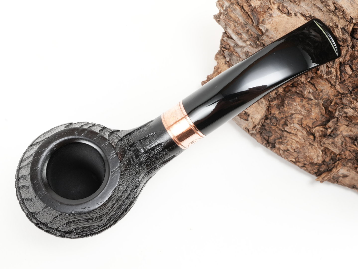 rattrays_distillery_105_G_black_3_2