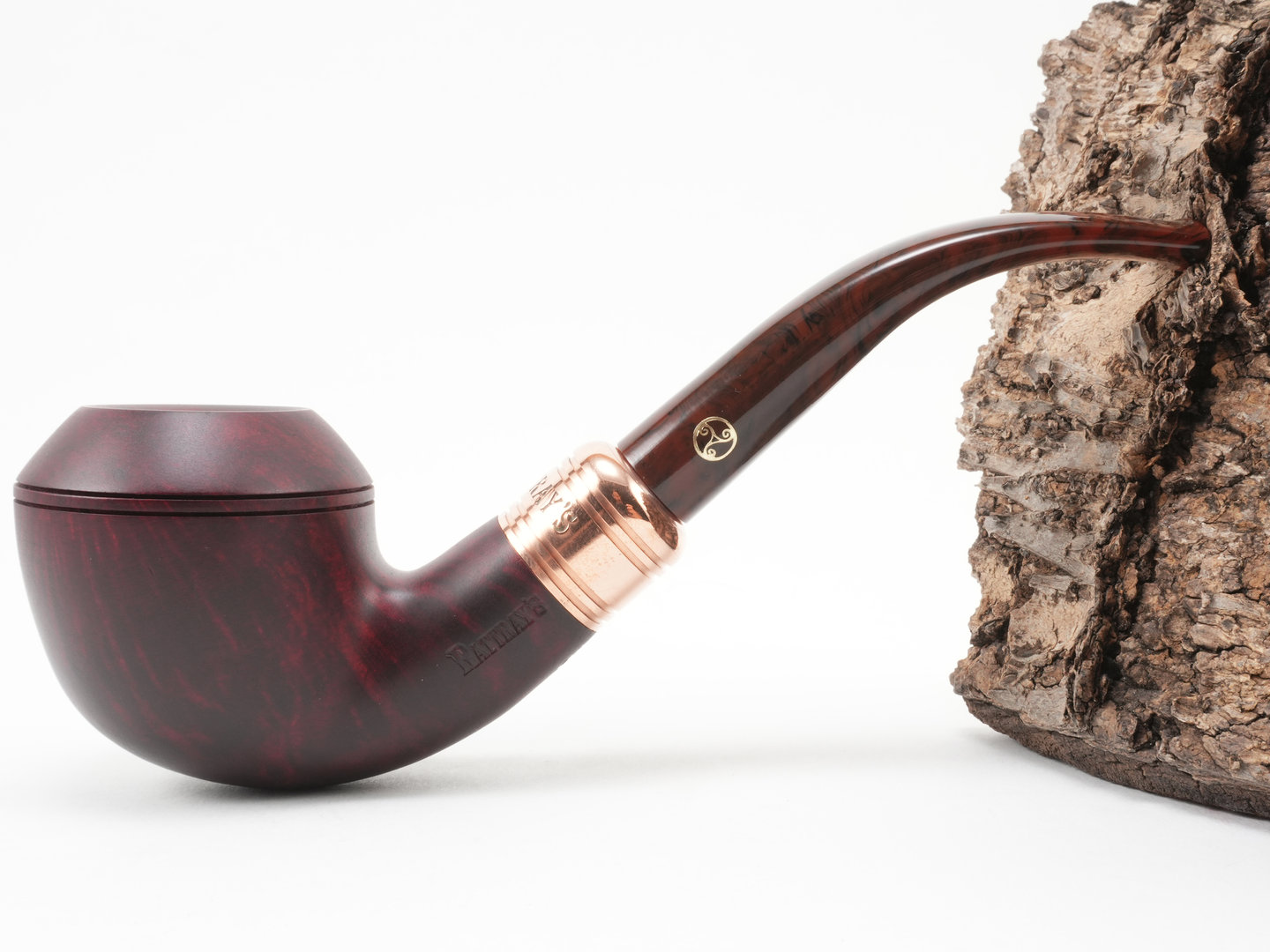 rattrays_yule_2025_red_2