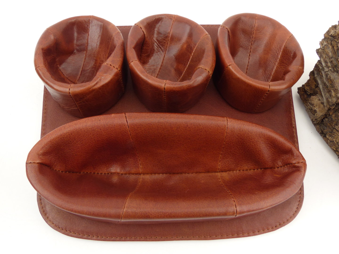 pfeifenstaender_leder_553233_2