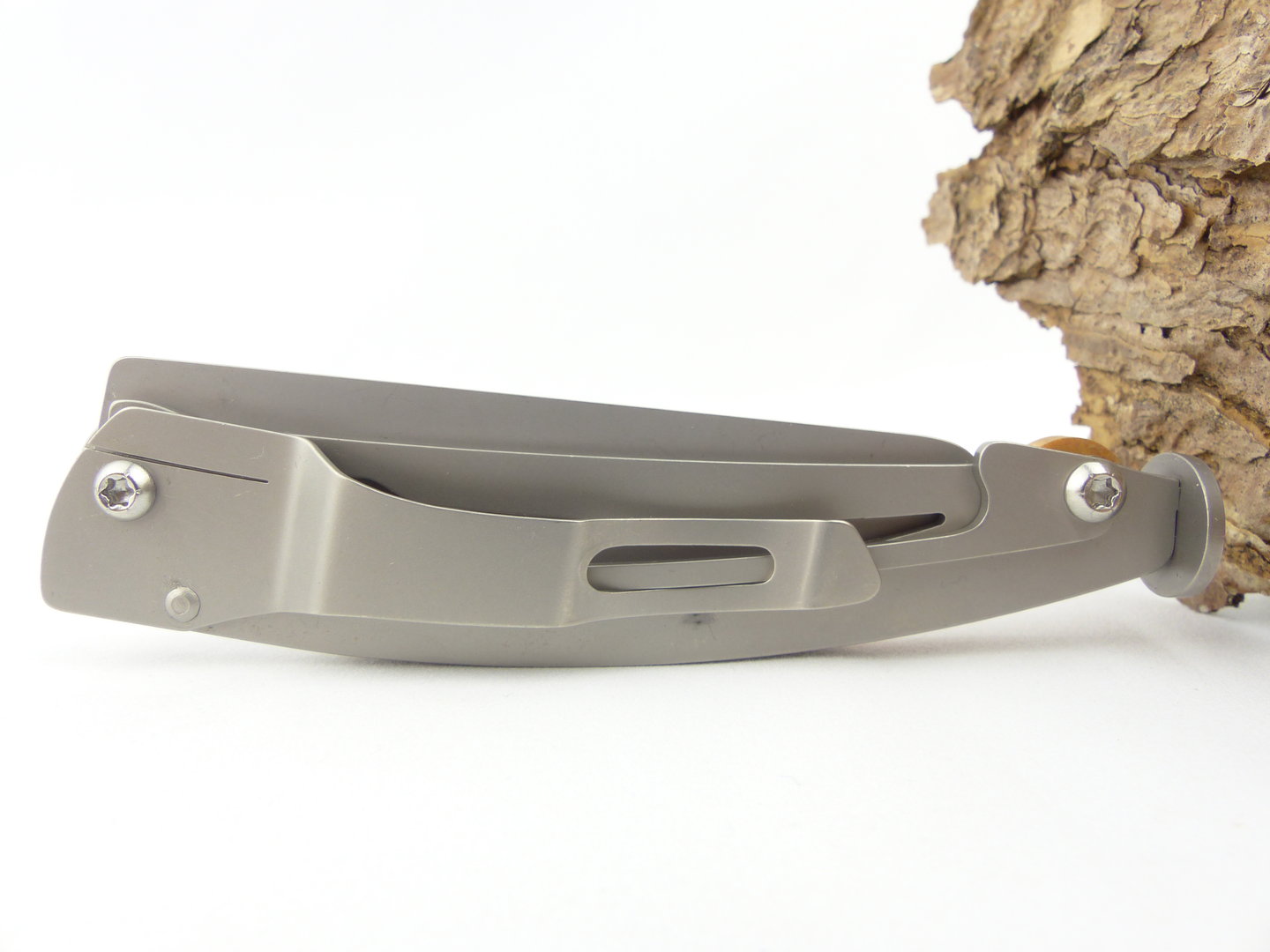 rattrays_pfeifenmesser_explorer_thuya_2