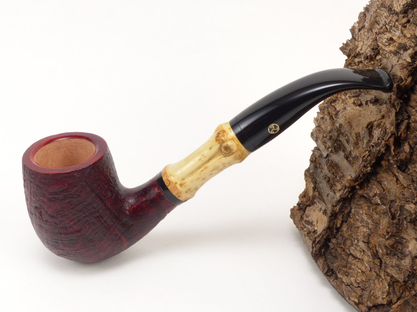 rattrays_bamboo_bent_sand_red_filter_1