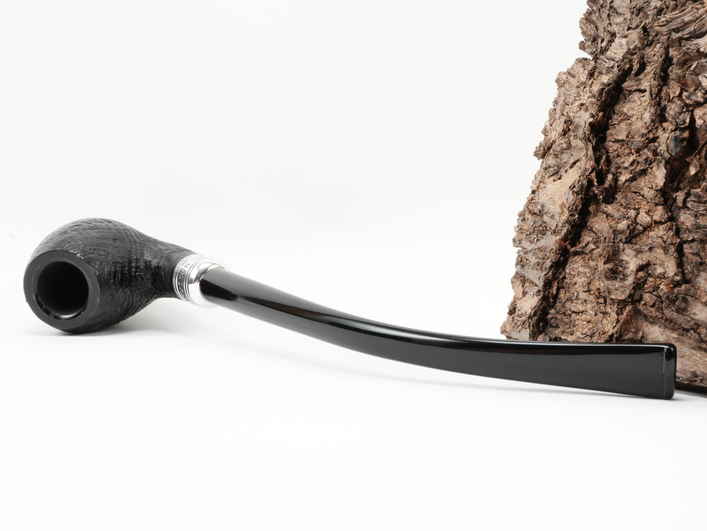 rattrays_the_bagpiper_sand_black_5