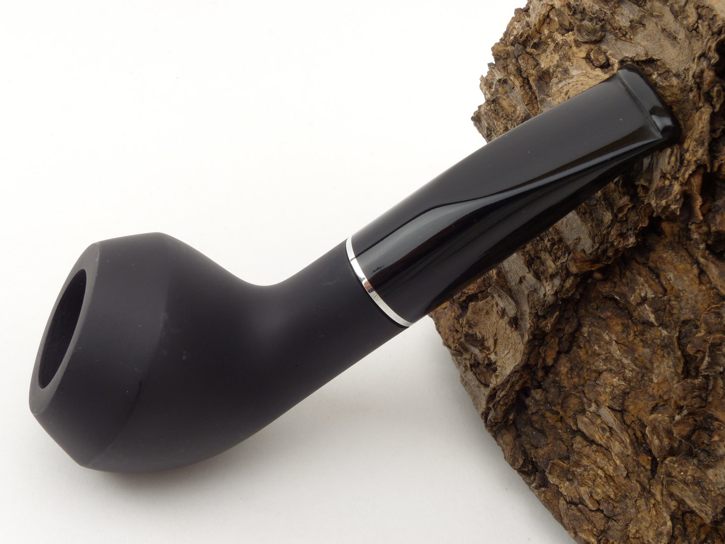 molina_shorty_2_black_1