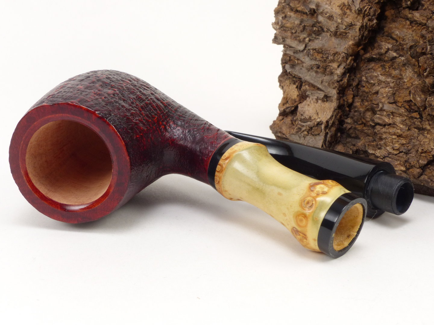 rattrays_bamboo_bent_sand_red_filter_8