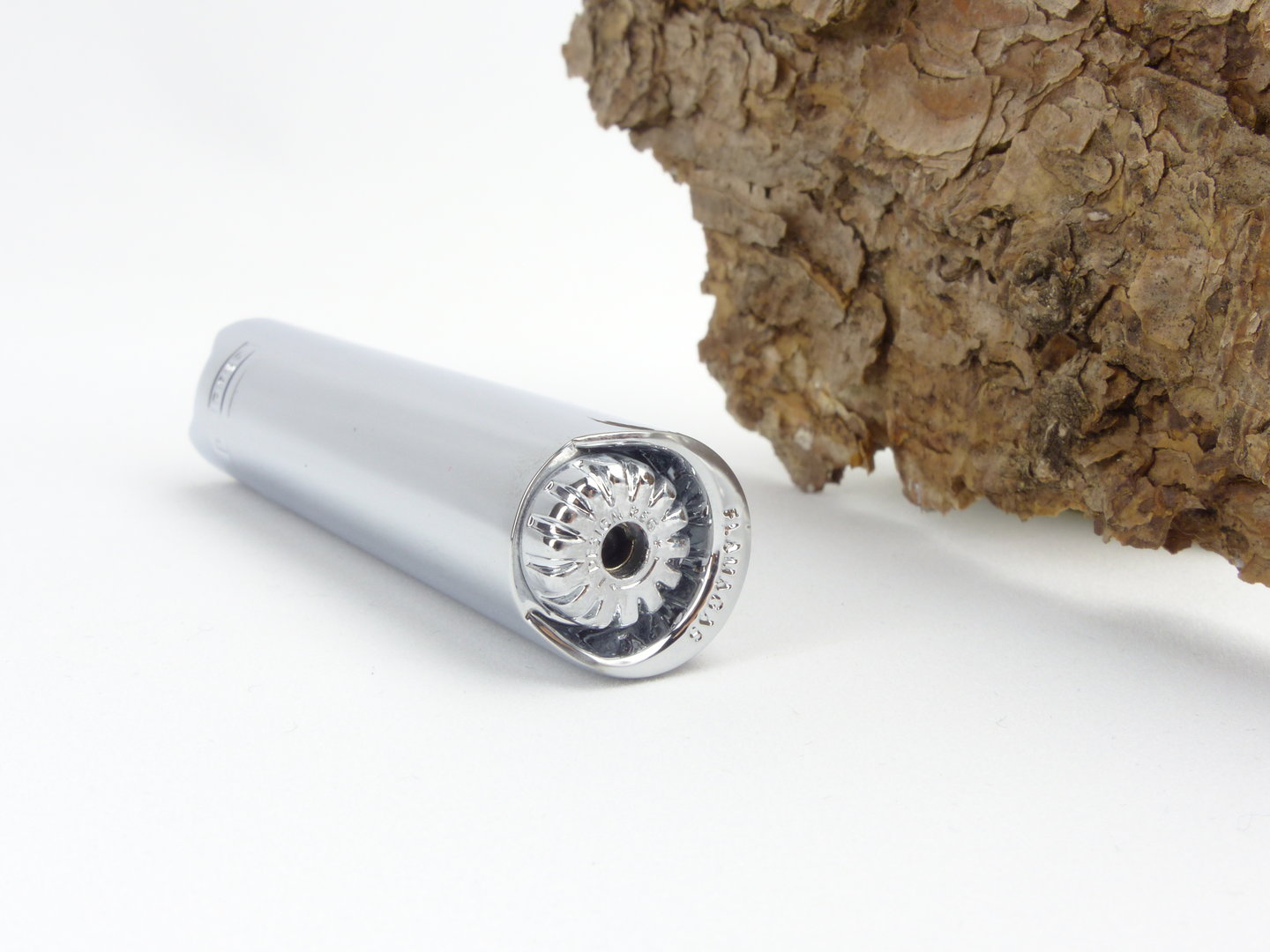 clipper_pfeifenfeuerzeug_chrom_5