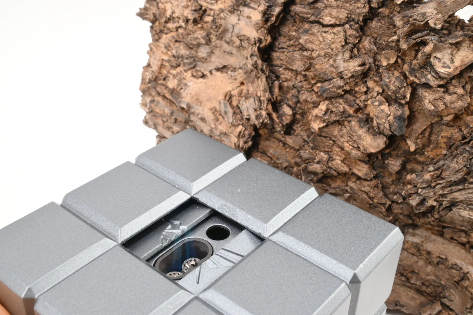 Colibri_Tischfeuerzeug_Heritage_Cube_Anthrazit_7