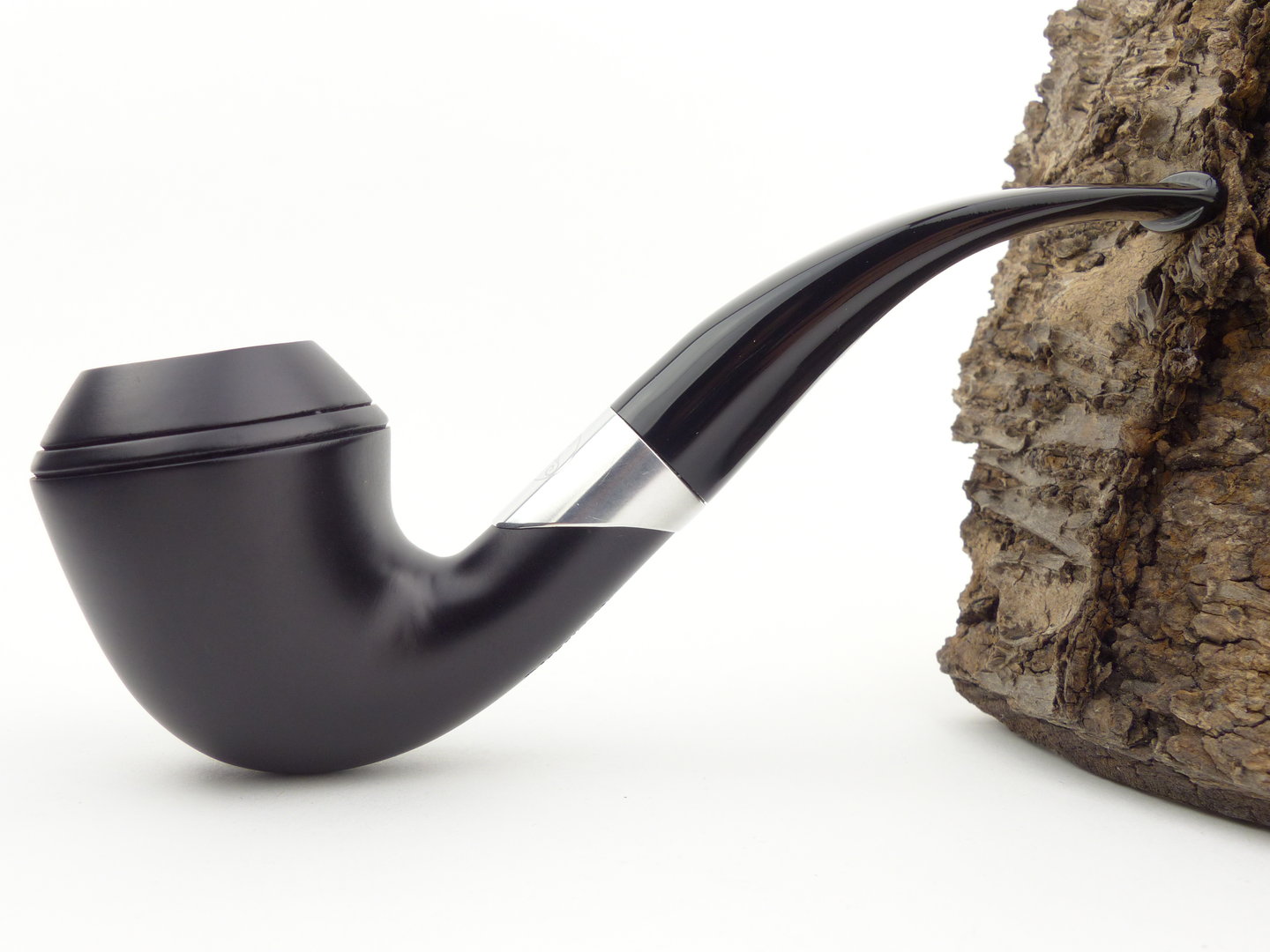 rattrays_emblem_155_black_2