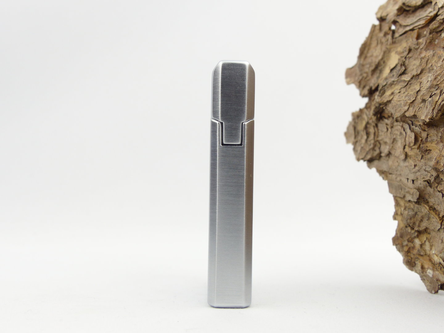 rattrays_bel_stripe_chrome_4