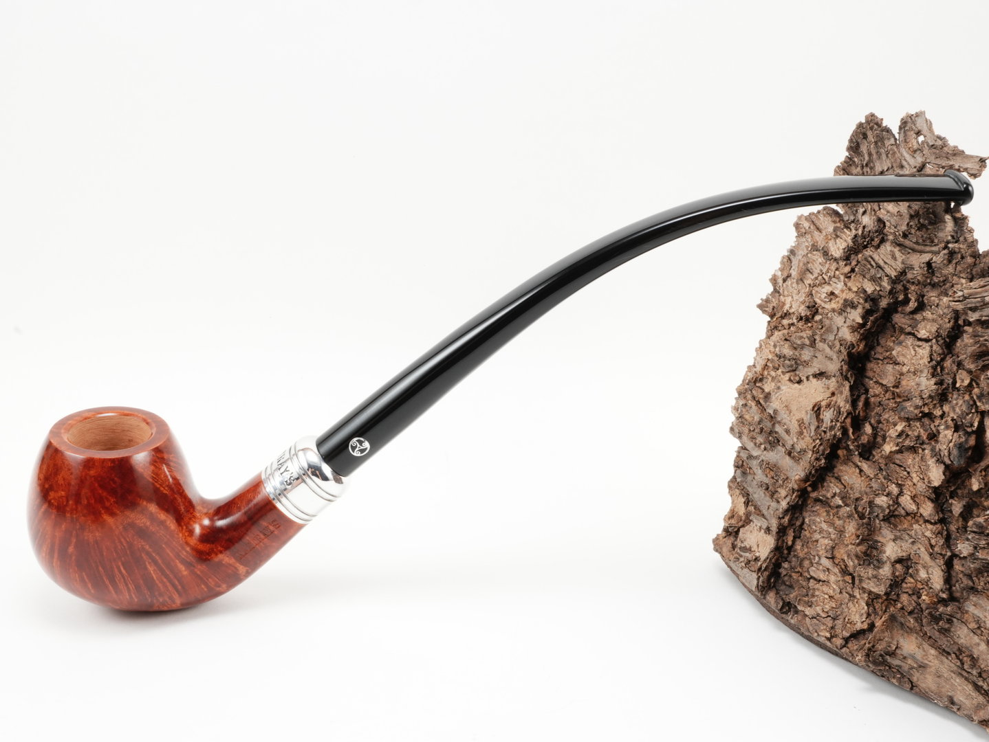 rattrays_the_bagpiper_terra_black_1_1