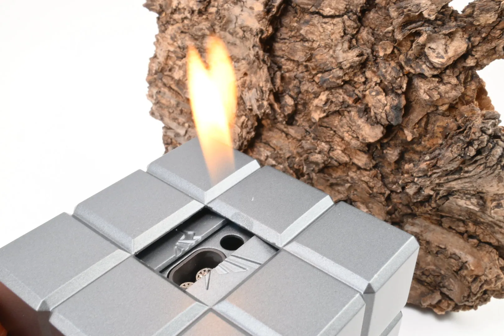 Colibri_Tischfeuerzeug_Heritage_Cube_Anthrazit_6