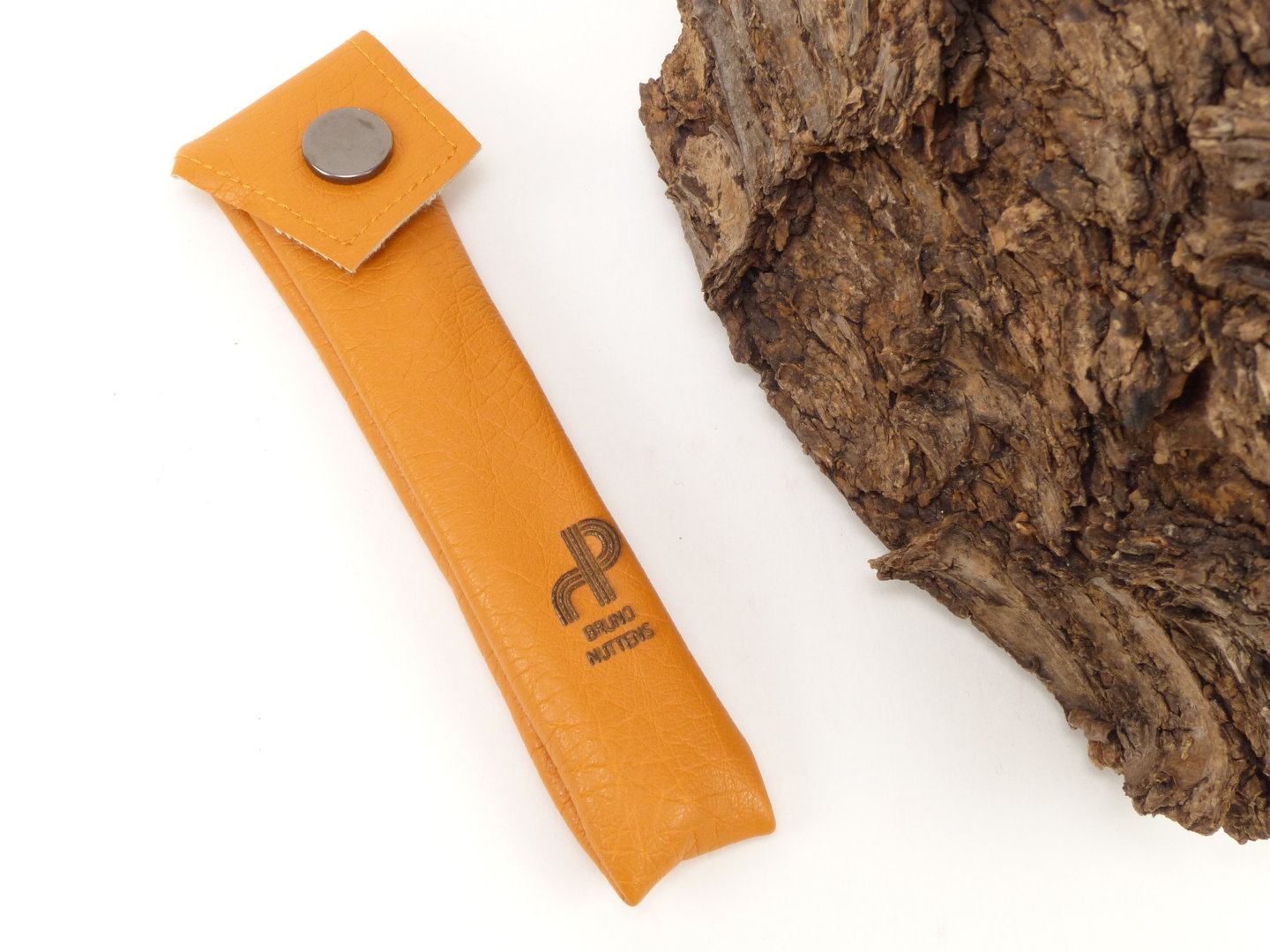 bruno_nuttens_tamper_leather_1_1