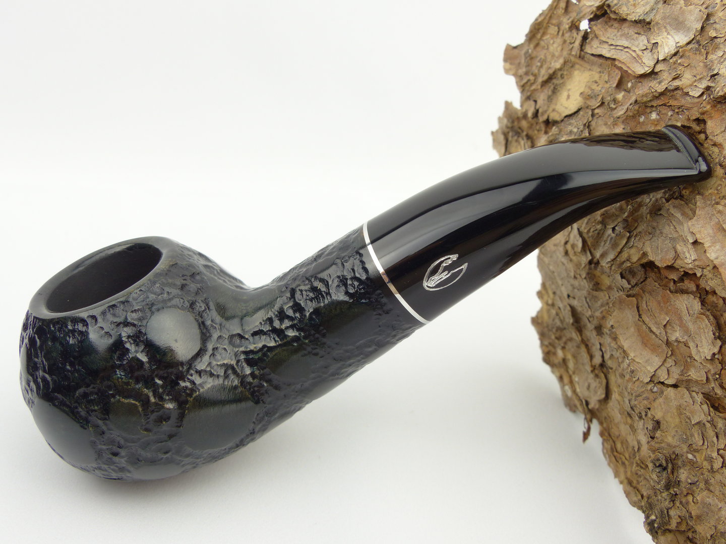 savinelli_alligator_black_320_1