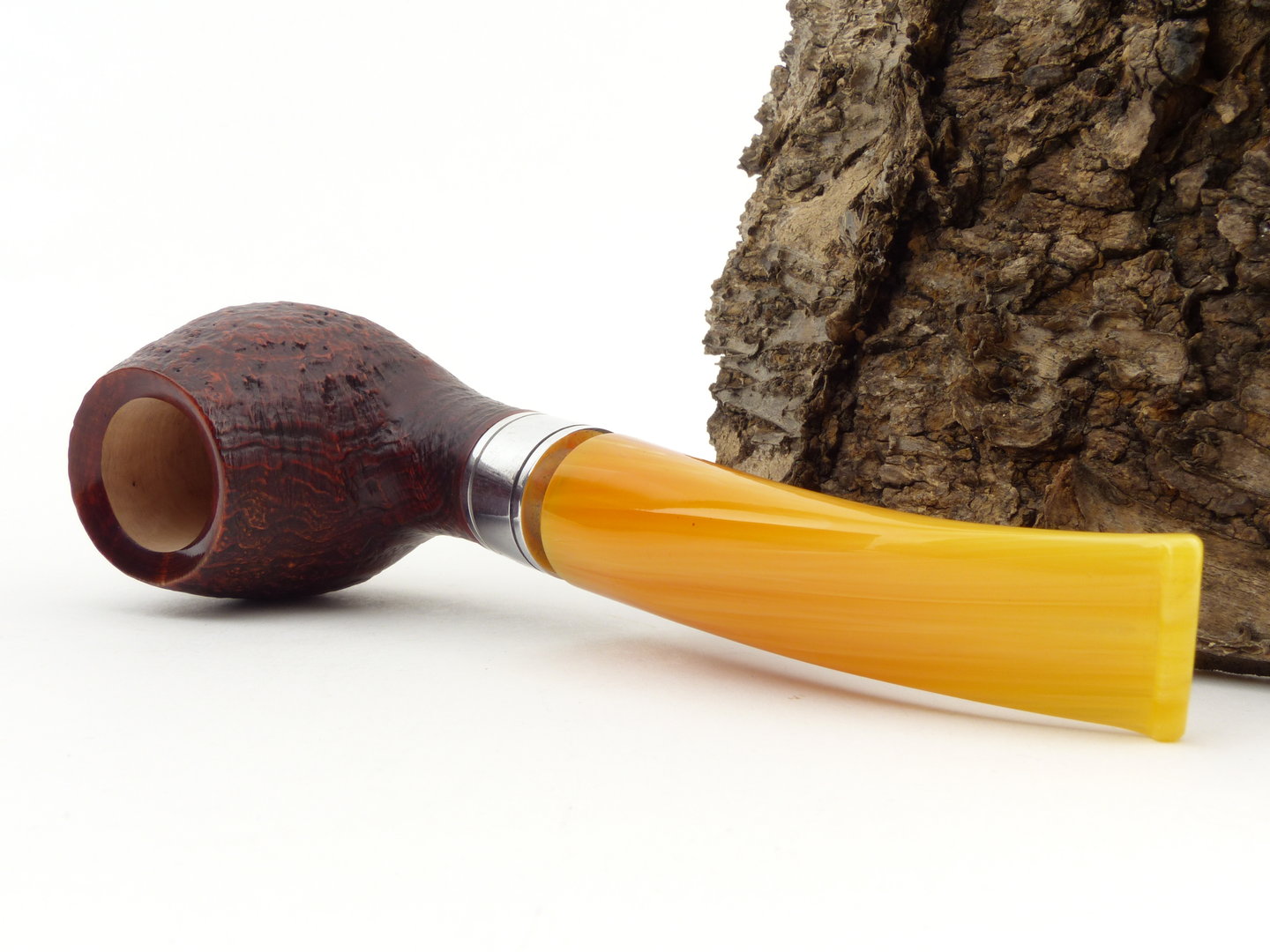 rattrays_monarch_4_sand_5