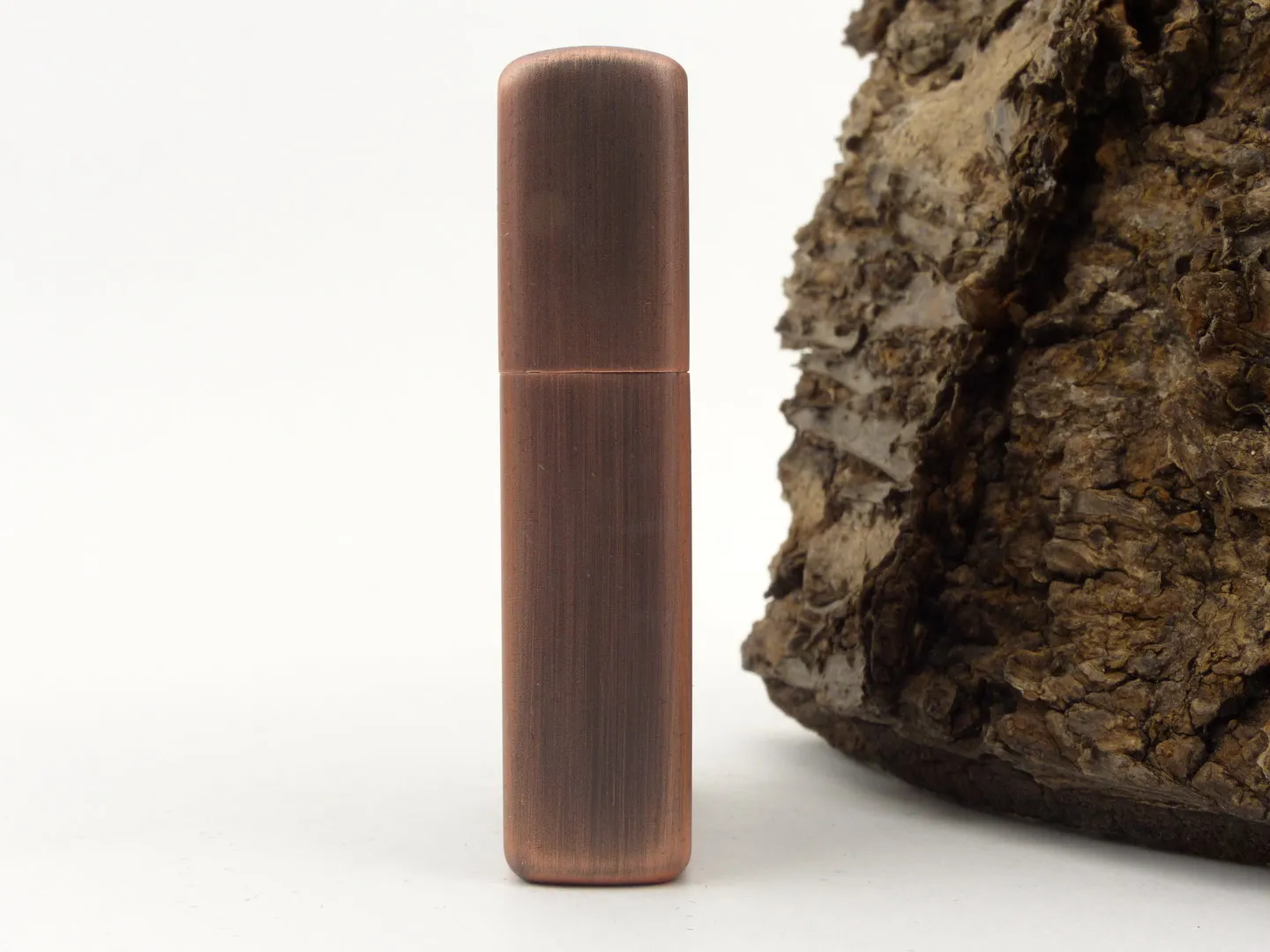 Zippo Feuerzeug Rustic Bronze 60006236 – Produktbild 2