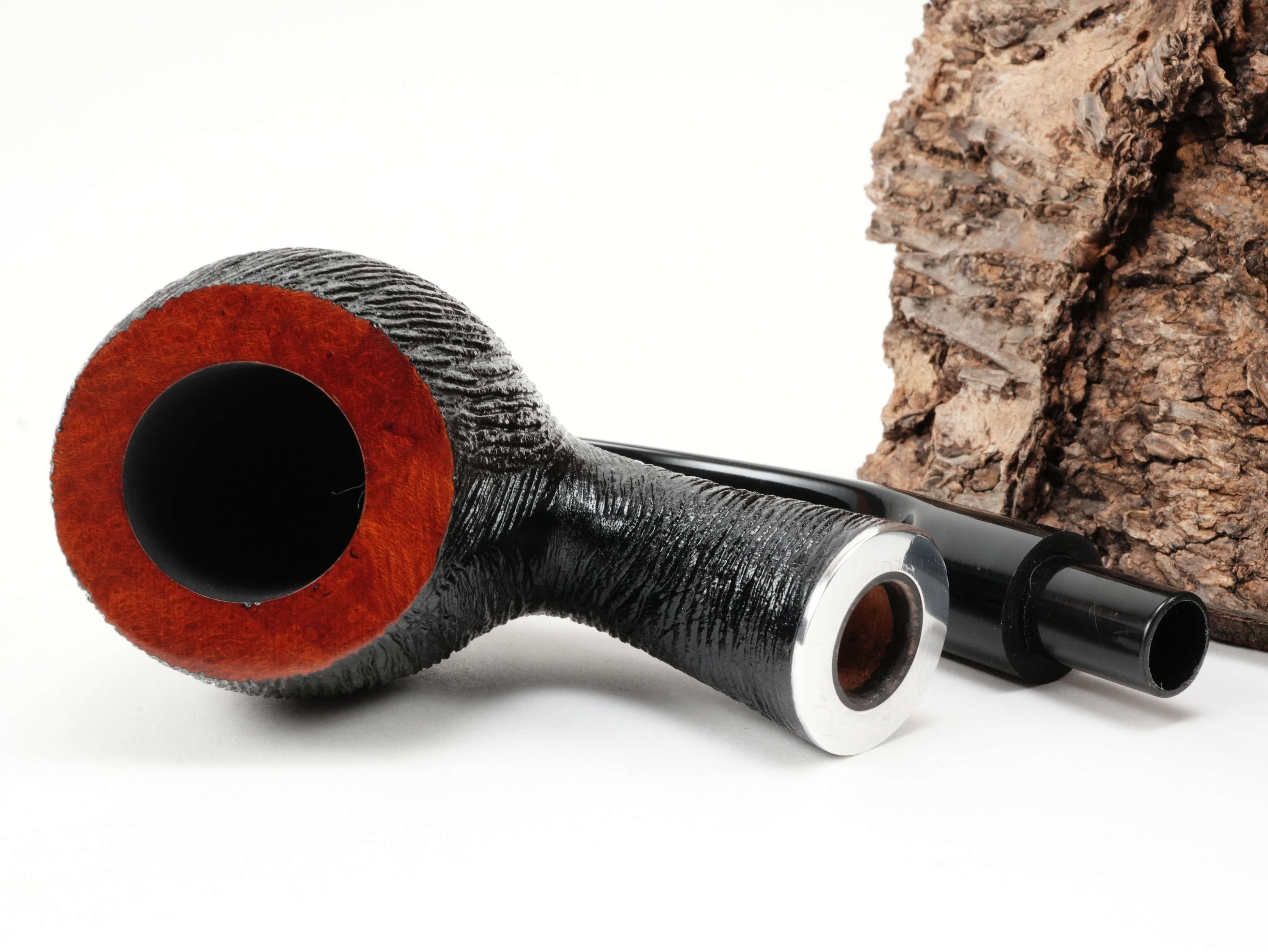 Zerlegte Stanwell H.C. Andersen Brushed 7 mit Blick auf die 9mm Filterbohrung im Holm und den Zapfen des kurzen Mundstücks