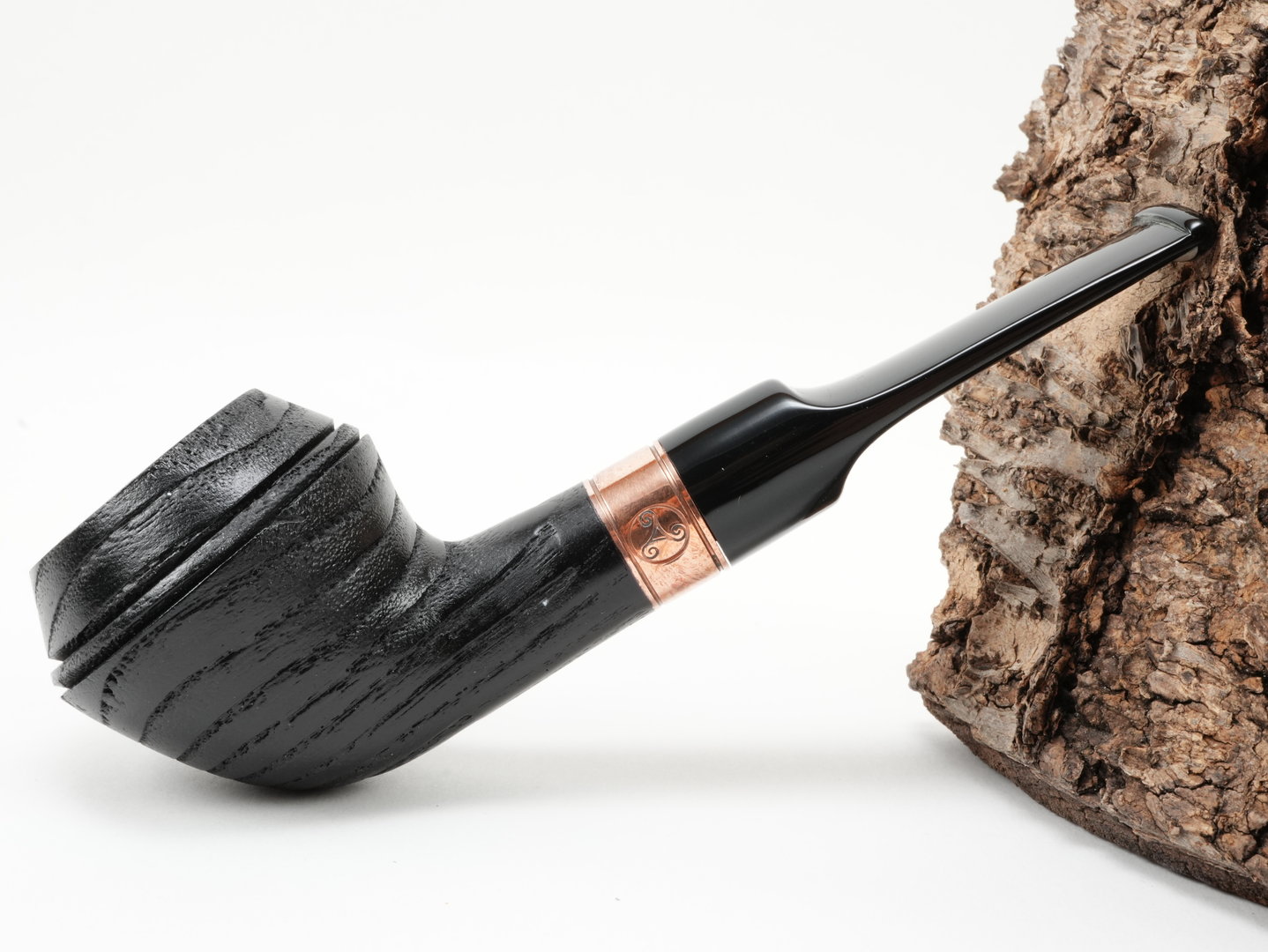 rattrays_distillery_129_G_black_2