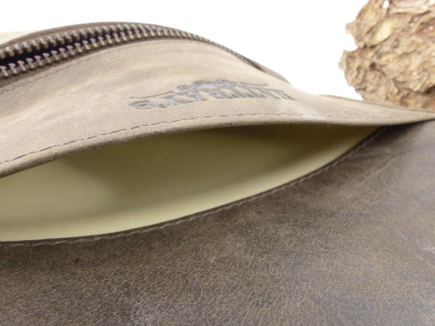 rattrays_pfeifentasche_peat_cp2_13