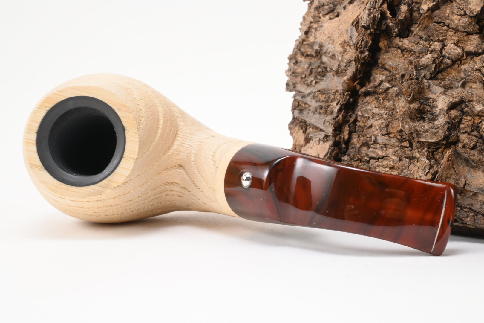 white_elephant_pipe_pfeife_etosha_1_5