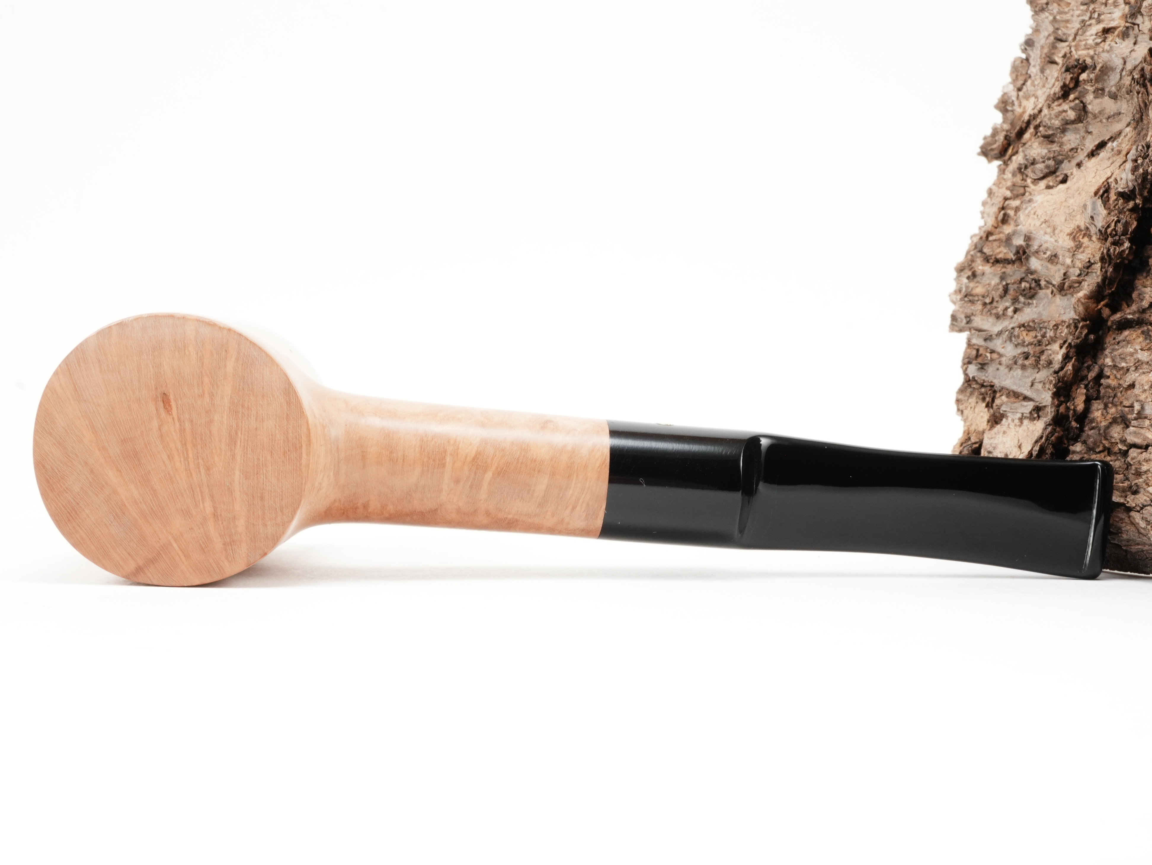 Flacher Boden der Stanwell Authentic Natural 207 Poker-Pfeife aus hellem ungebeiztem Bruyèreholz