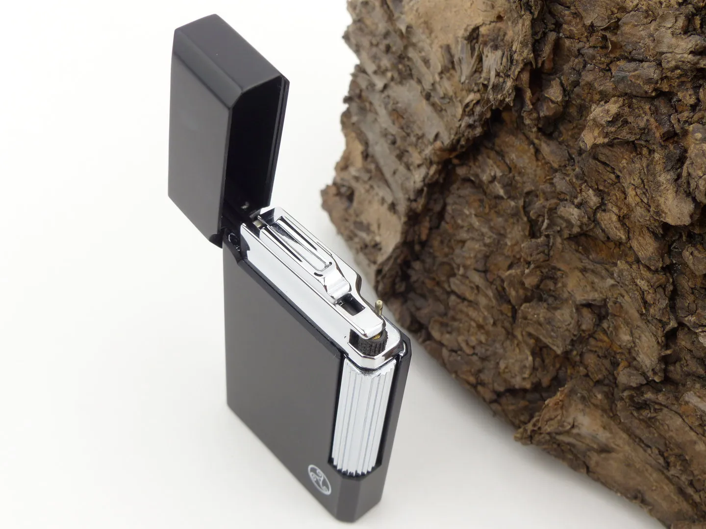 rattrays_lighter_bel_black_matt_6