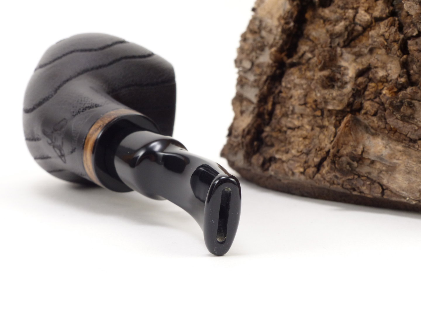 white_elephant_pipe_pfeife_cameroon_2_4