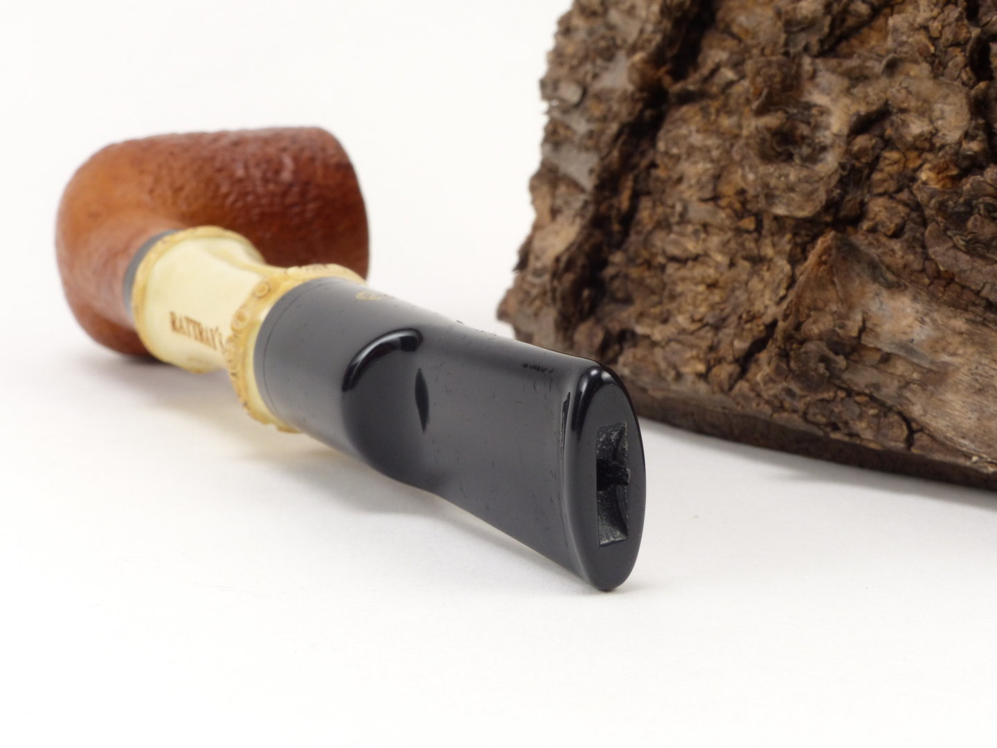 rattrays_bamboo_billiard_sand_light_filter_4