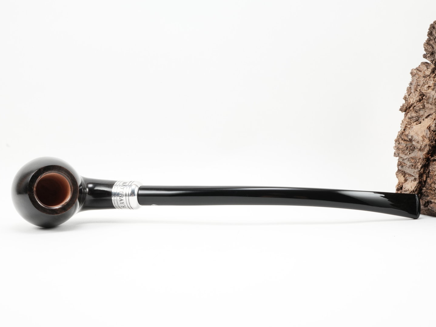 rattrays_the_bagpiper_grey_black_6