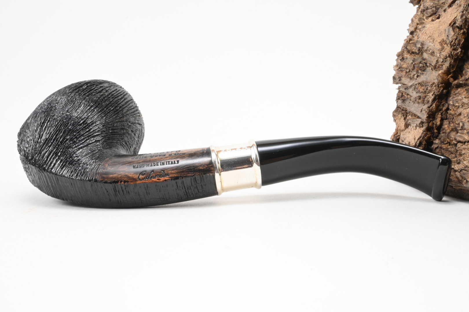 l_anatra_dalle_uova_d_oro_pipe_of_the_year_2025_brushed_7