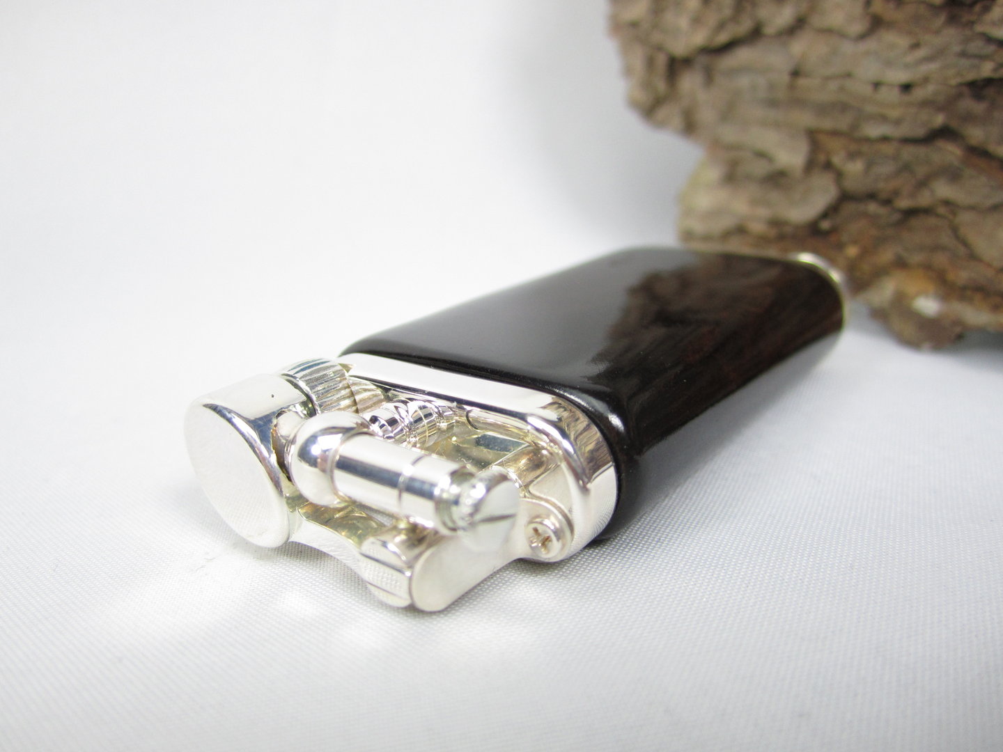 im_corona_old_boy_64_4005_6