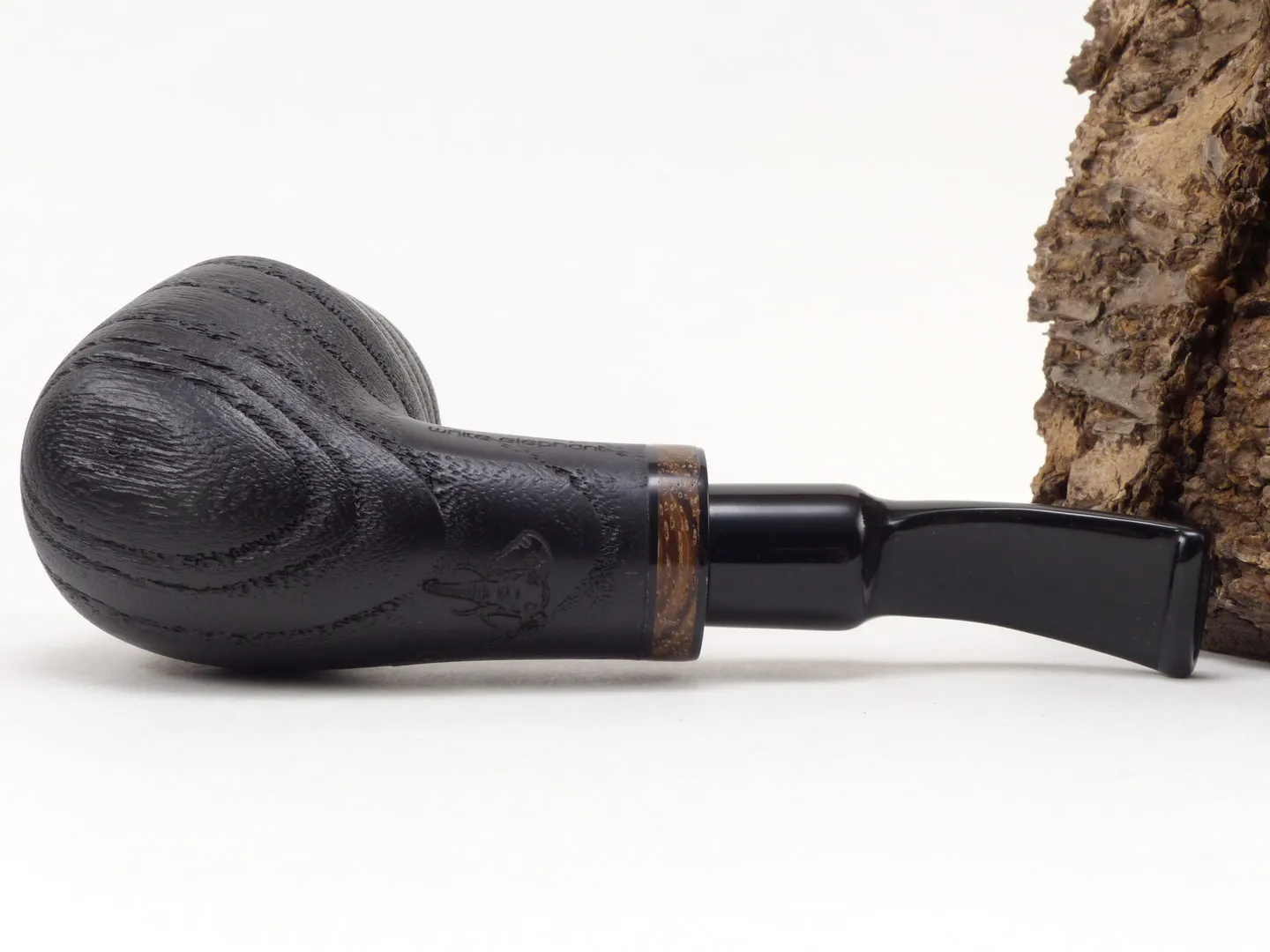 white_elephant_pipe_pfeife_cameroon_3_7_1