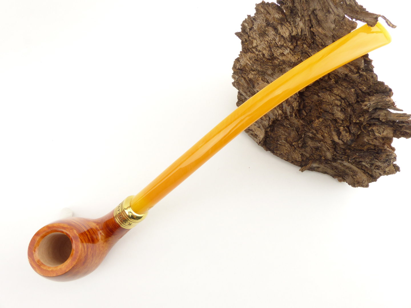 rattrays_the_bagpiper_light_yellow_3