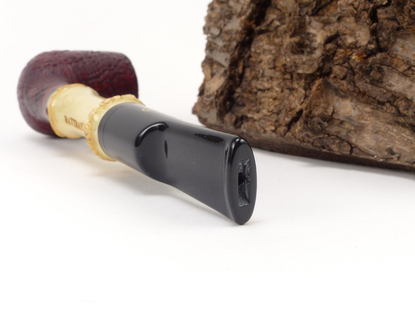 rattrays_bamboo_billiard_sand_red_filter_4